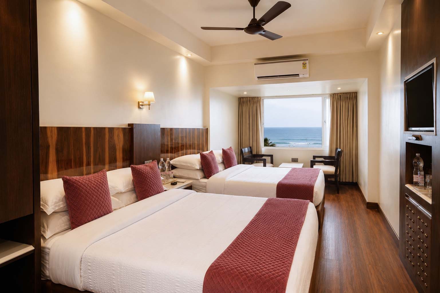 Deluxe Family Room